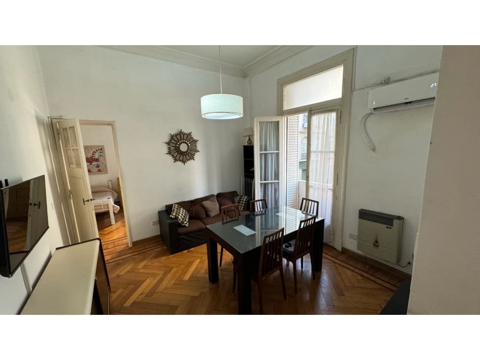 Venta dos ambientes sobre esquina - Edificio Historico - Centro - 1