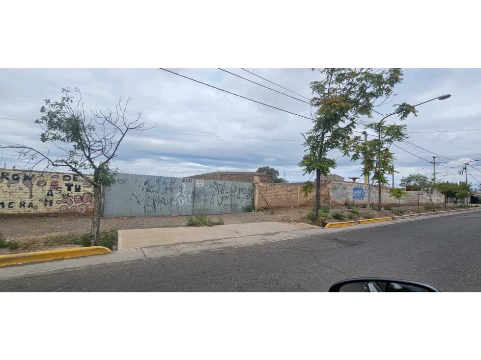 VENTA TERRENO GUAYMALLÉN - 1