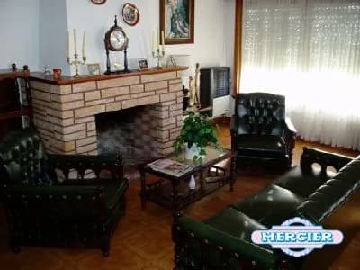 Chalet en Alquiler Temporario Zona IV de Miramar. Estado Muy Bueno. 4 Habitaciones. 3 Baños. Temporada Verano 2025 - 2