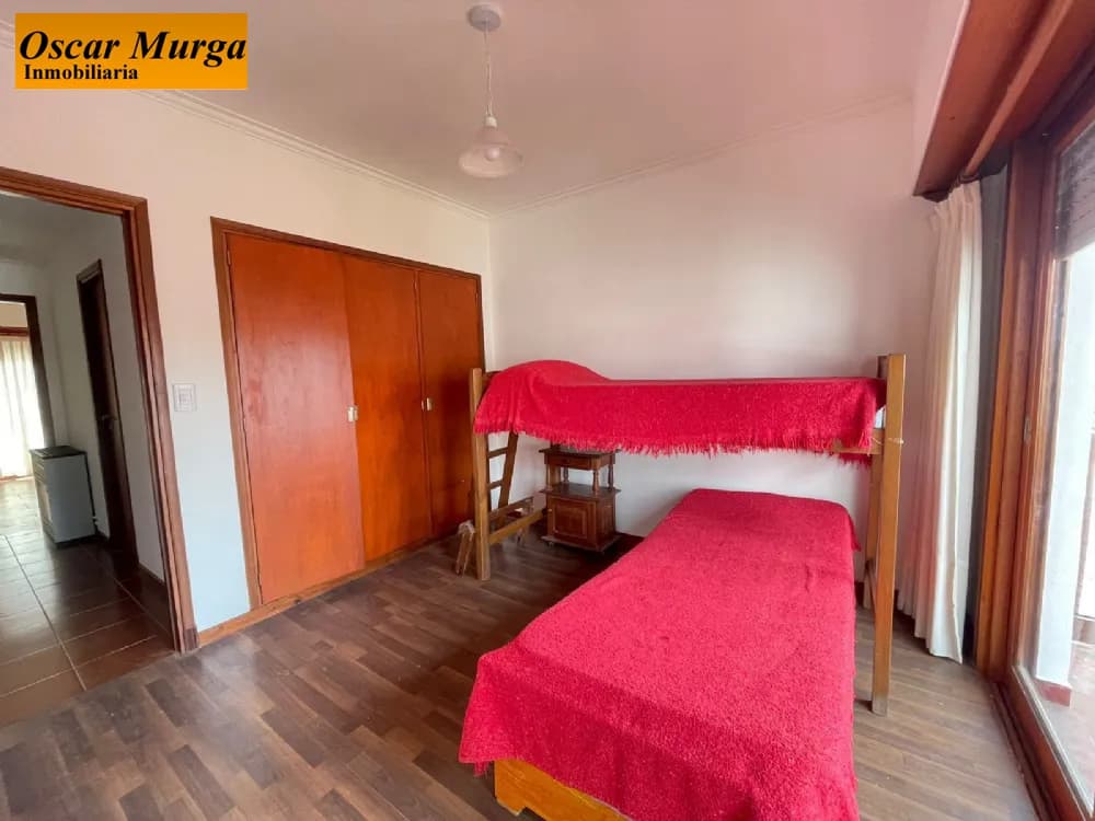 Chalet en Venta Zona II de Miramar. Estado Excelente. 3 Habitaciones. 2 Baños. Apto Crédito - 2