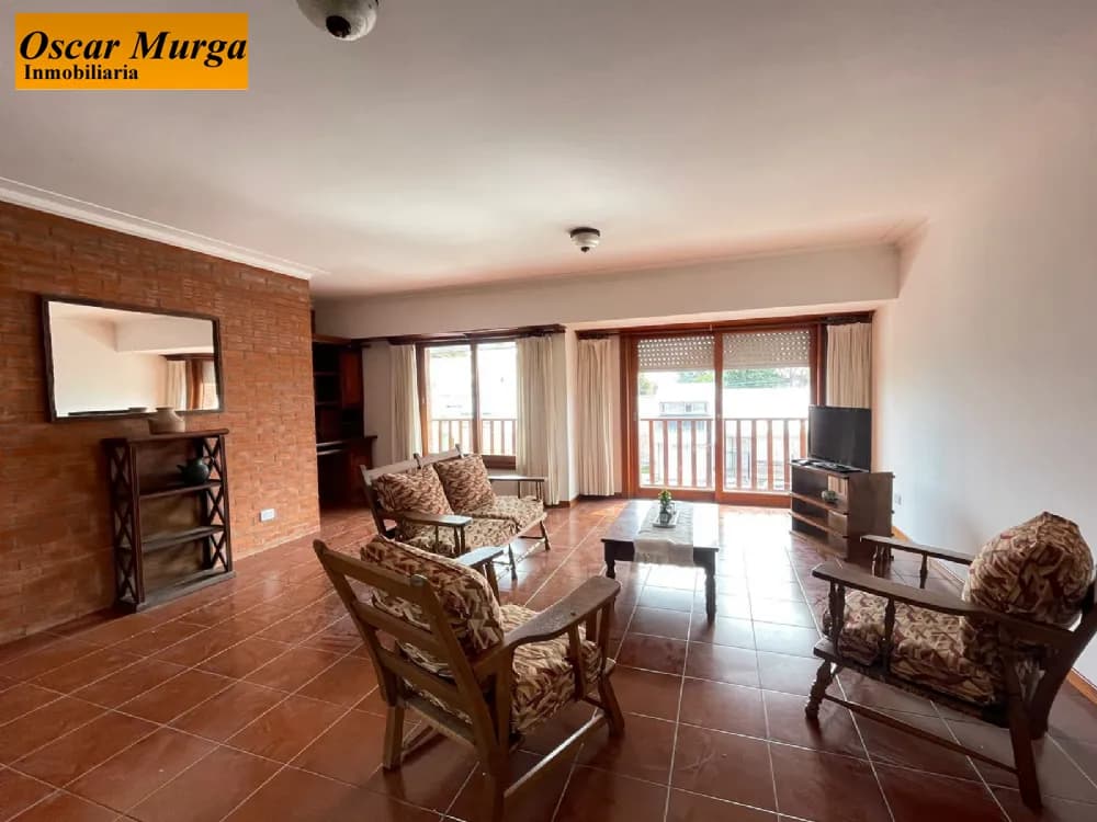 Chalet en Venta Zona II de Miramar. Estado Excelente. 3 Habitaciones. 2 Baños. Apto Crédito - 1