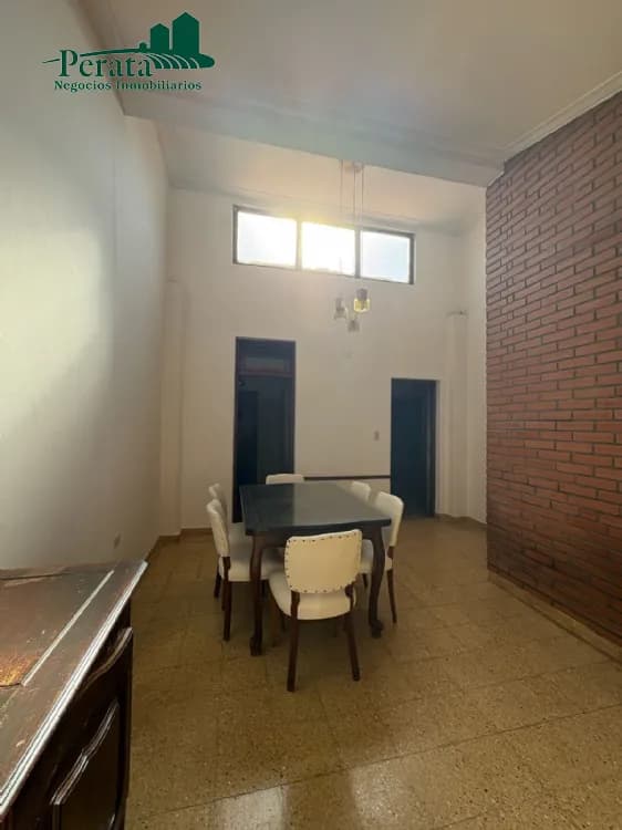 PH en Venta Zona I de Miramar. Estado Bueno. 3 Habitaciones. 2 Baños. - 2