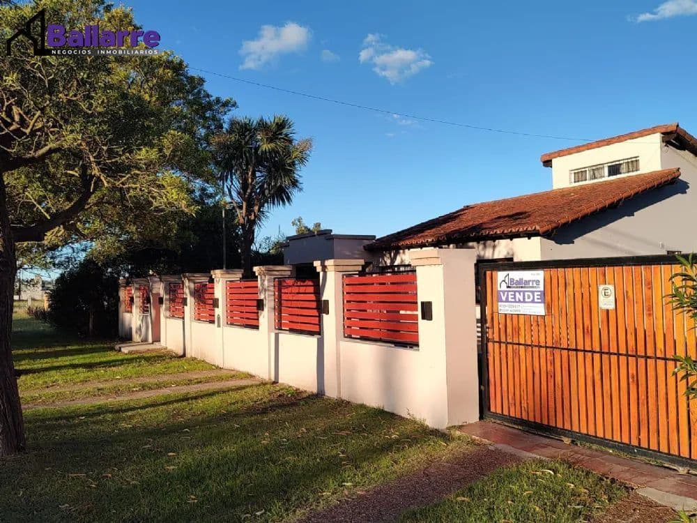 Chalet en Venta Parquemar de Miramar. Estado Bueno. 3 Habitaciones. 2 Baños. Apto Crédito - 1