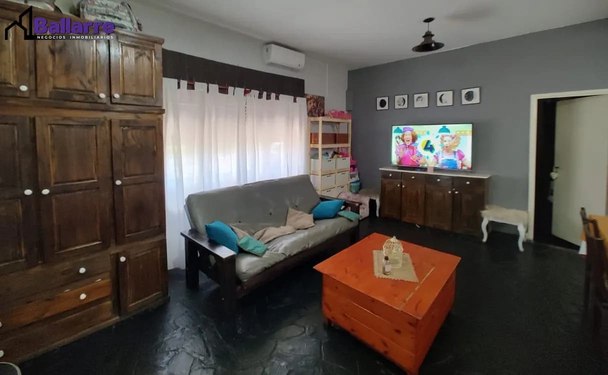 PH en Venta Zona IV de Miramar. Estado Muy Bueno. 2 Habitaciones. 1 Baño. - 2