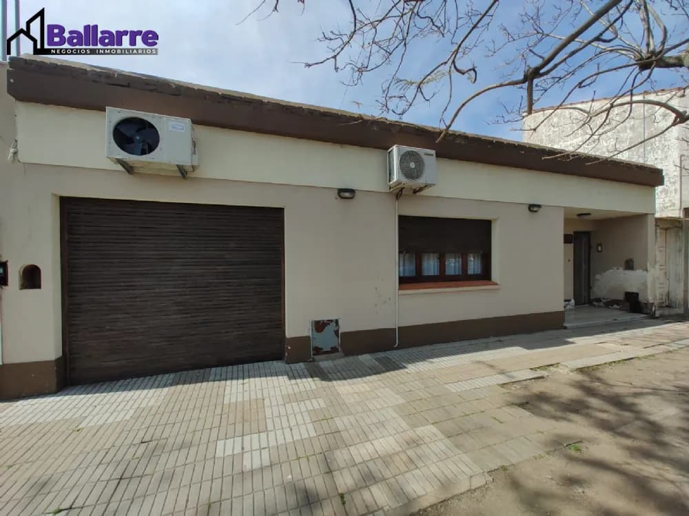 PH en Venta Zona IV de Miramar. Estado Muy Bueno. 2 Habitaciones. 1 Baño. - 1