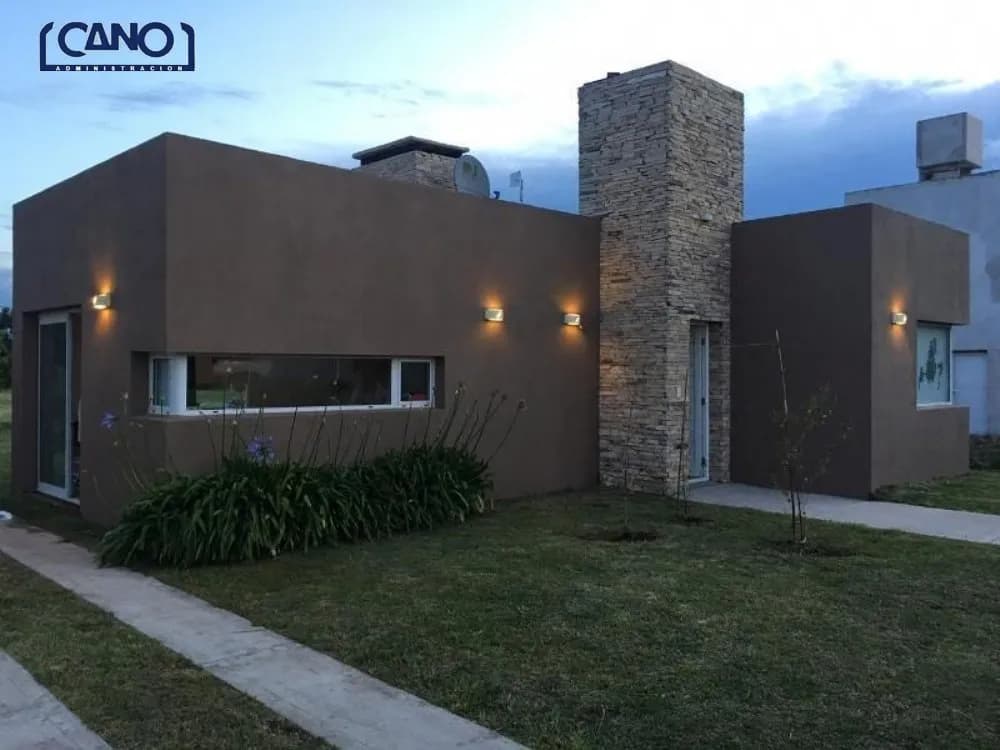 Casa en Alquiler Temporario Las Lomas de Miramar. Estado Excelente. 2 Habitaciones. 1 Baño. Temporada Verano 2025 - 2