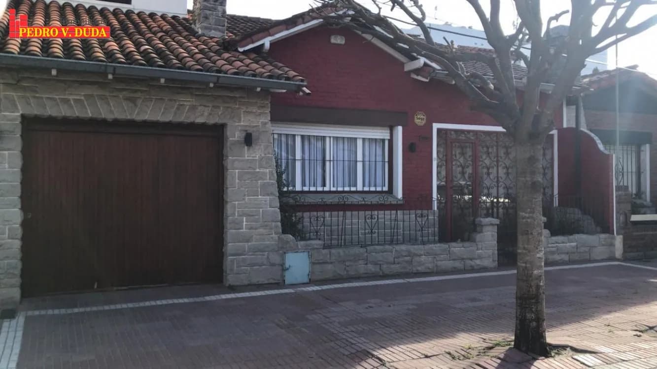 Chalet en Venta Zona II de Miramar. Estado Muy Bueno. 3 Habitaciones. 3 Baños. - 2