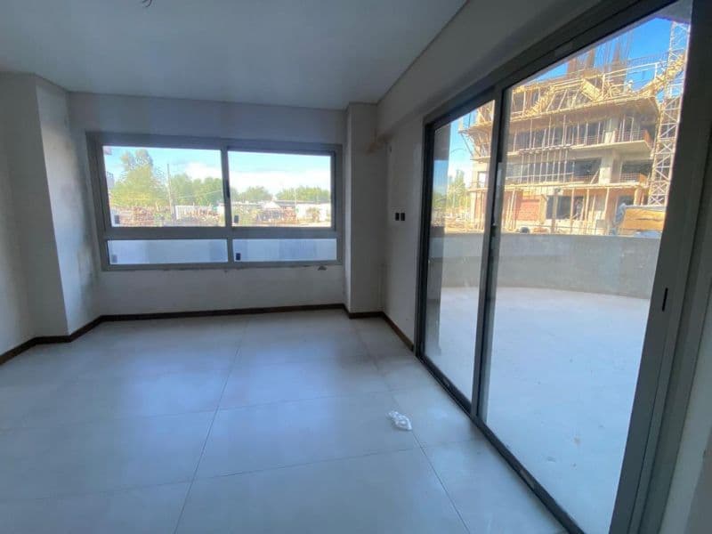 Paula Albarracín de Sarmiento Sur - Cristina Luluaga Propiedades - 1