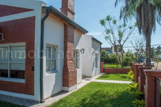 Sarmiento entre Mendoza y Bolivar - Weekend Inmobiliaria - 1