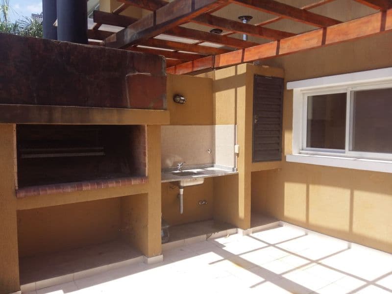 Av. Lacarra 500 - Curto Propiedades - 1