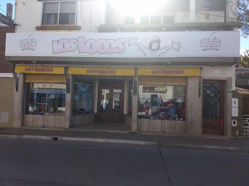 En Venta Local Comercial y Casa en Planta Alta - Inmobiliaria Zucco - 1