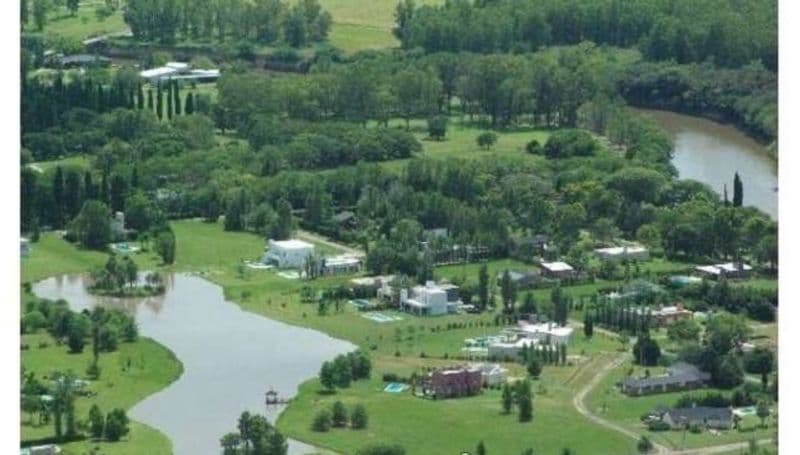 Carcaraes - Solares 1 00 - Zorila Constantino - 1