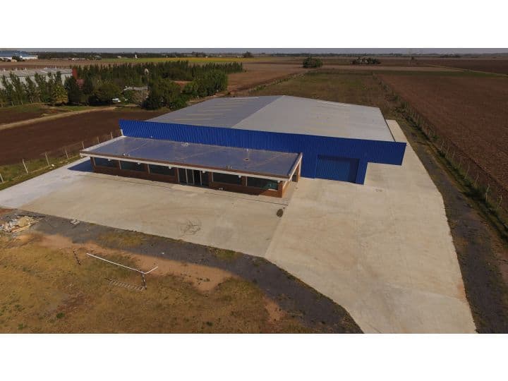 Ruta A012 Km 1,5-Nave 2500m2 - 1