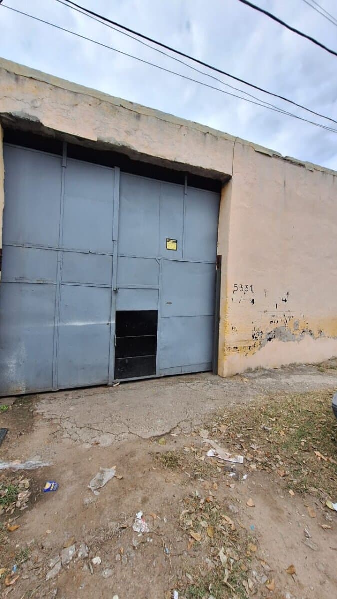 GALPON Av. Francia 5331 - 1