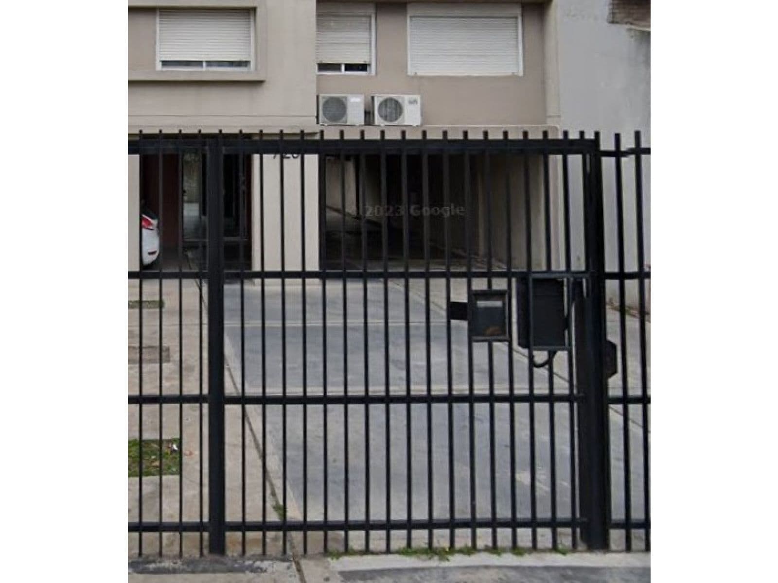 COCHERA FIJA CUBIERTA - 1