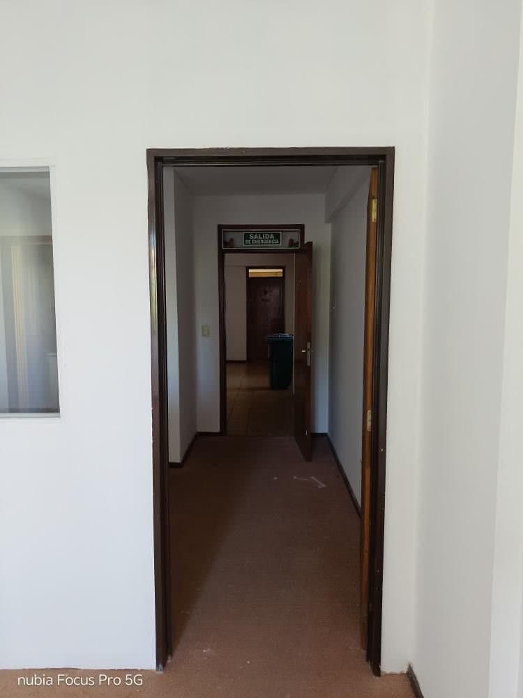 SE VENDE OFICINAS CENTRICAS EN POSADAS MISIONES - 1