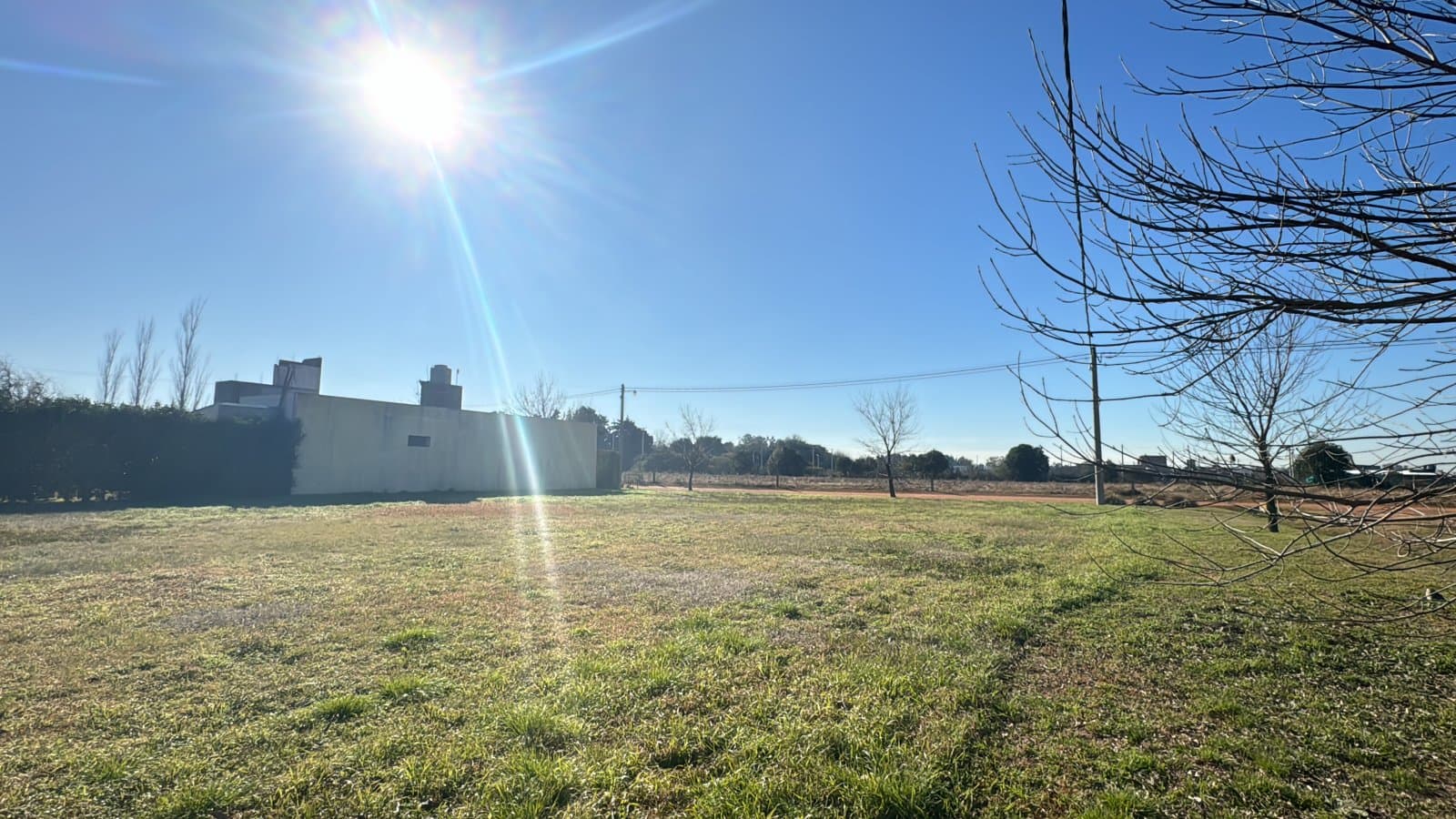 Lote de esquina en VENTA - Barrio Don Héctor Ibarlucea - Posibilidad de financiación - 1