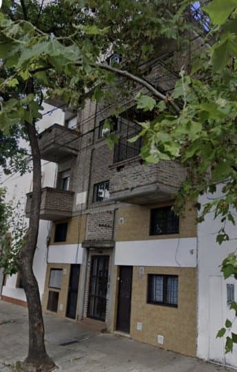 OPORTUNIDAD DE INVERSION. EDIFICIO EN VENTA EN ARROYITO, EXCELENTE RENTA - 1