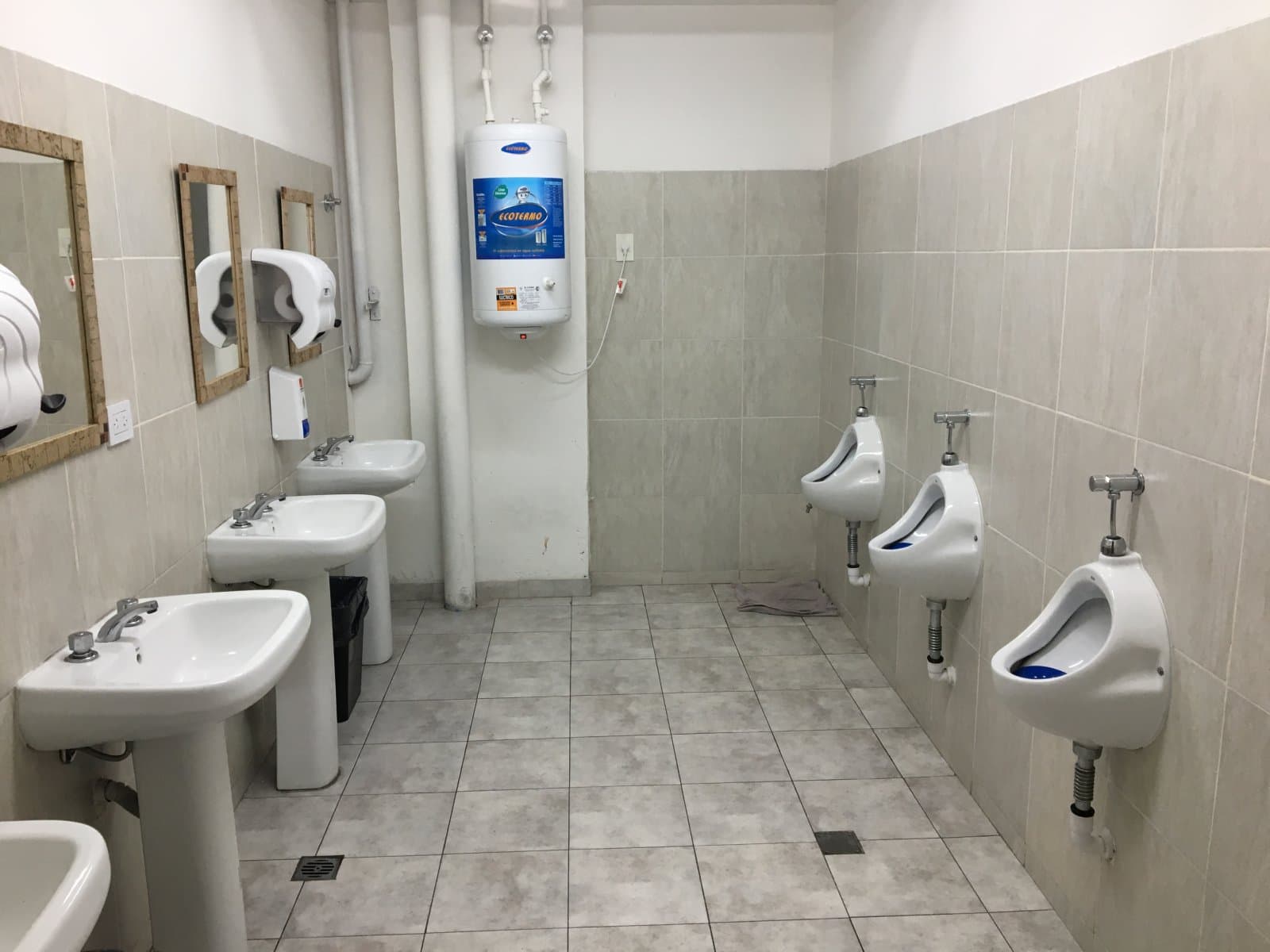 Depósito en alquiler 2.000 m2 - Sobre Acc. Oeste Excelente - 1
