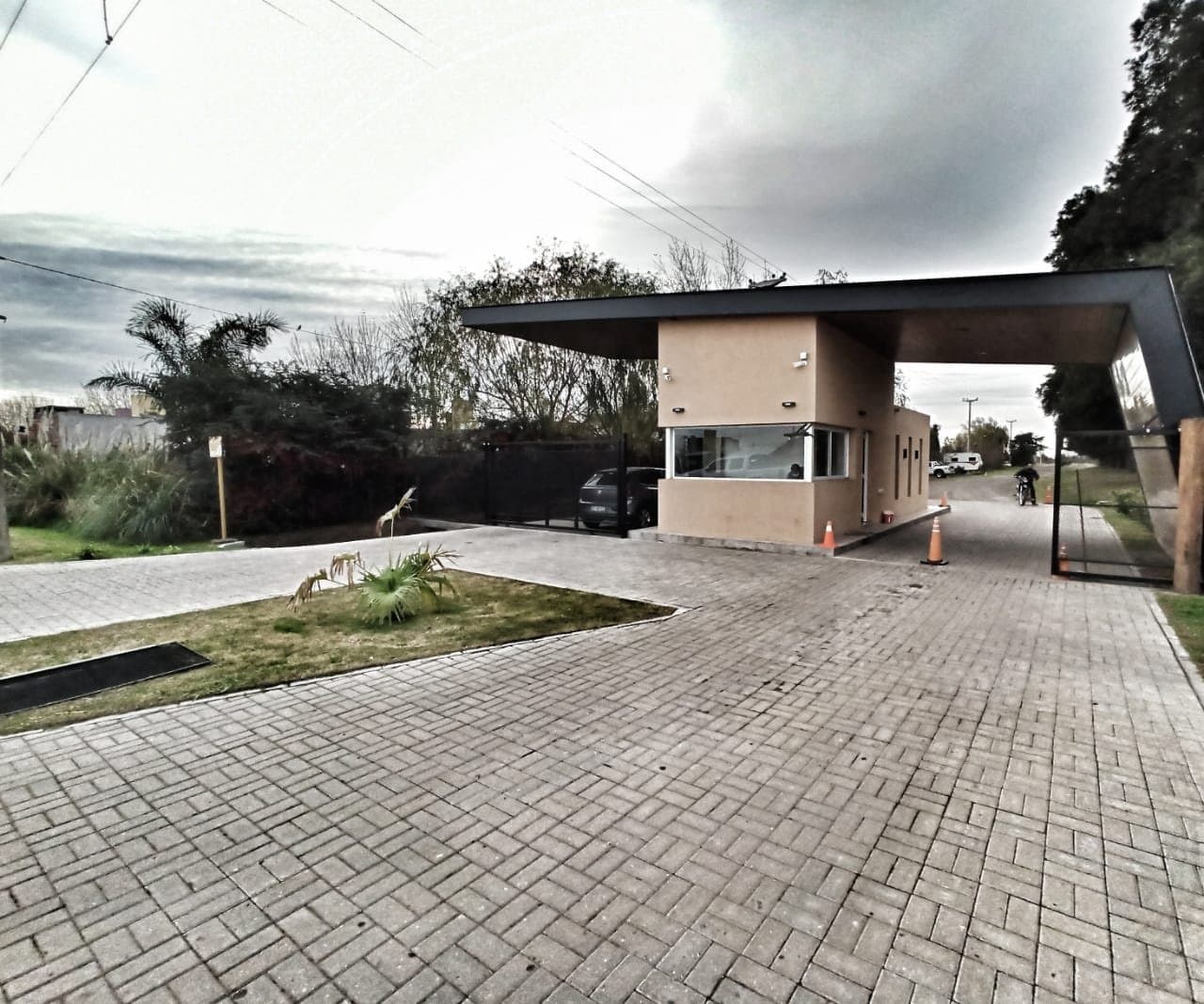 Oportunidad en la Localidad de Ibarlucea - 1