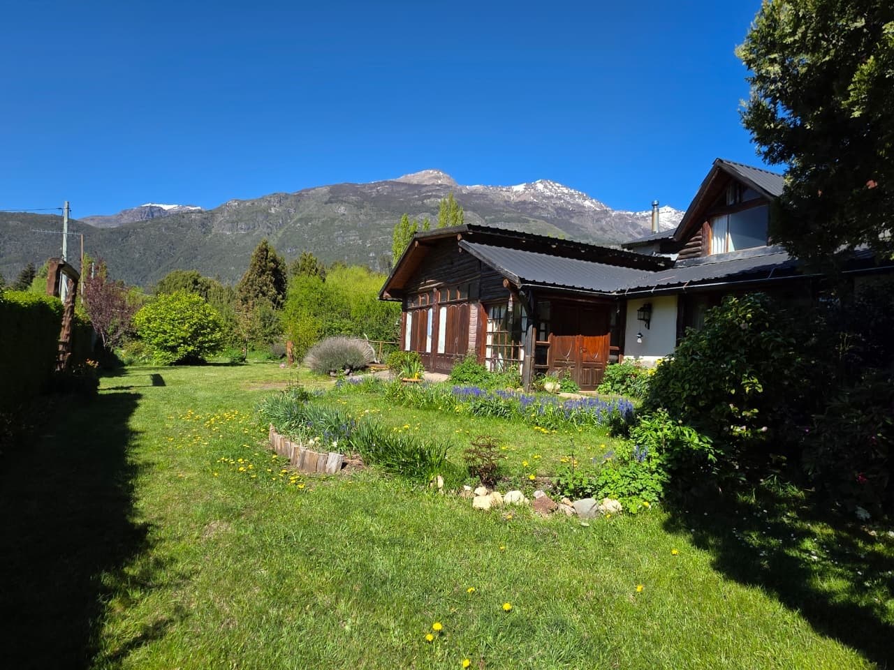 HOSTERÍA EN VENTA EN LOS CIPRESES, CHUBUT – Patagonia Argentina - 1