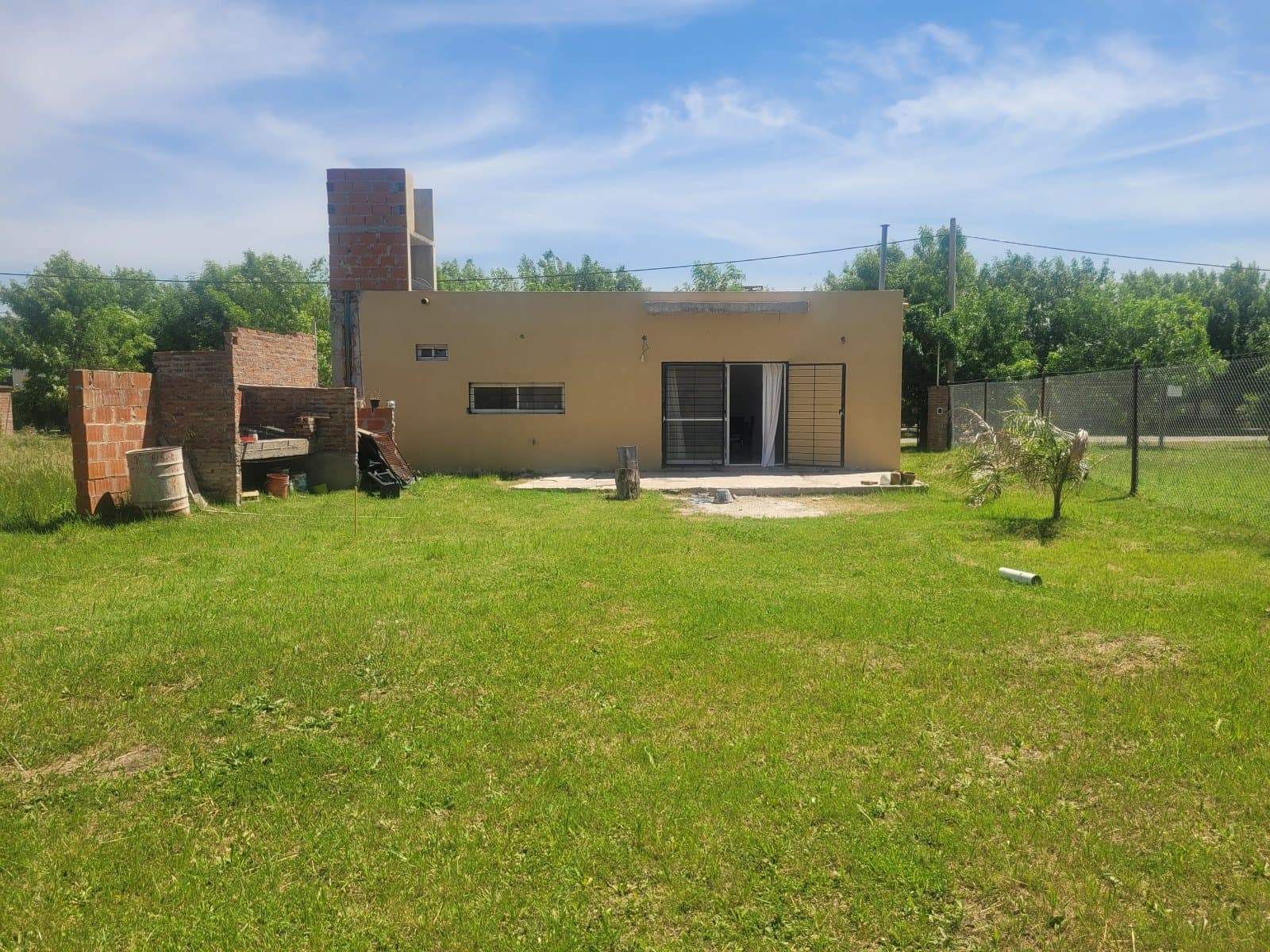 Casa en Ibarlucea dos dormitorios! - 1