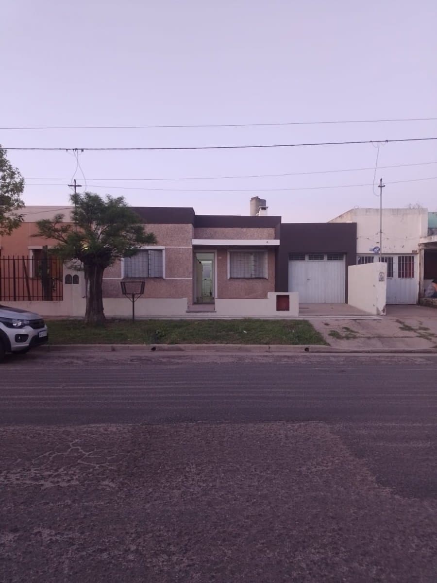 VENTA – Casa en Barrio Fénix. Rio Cuarto. - 1