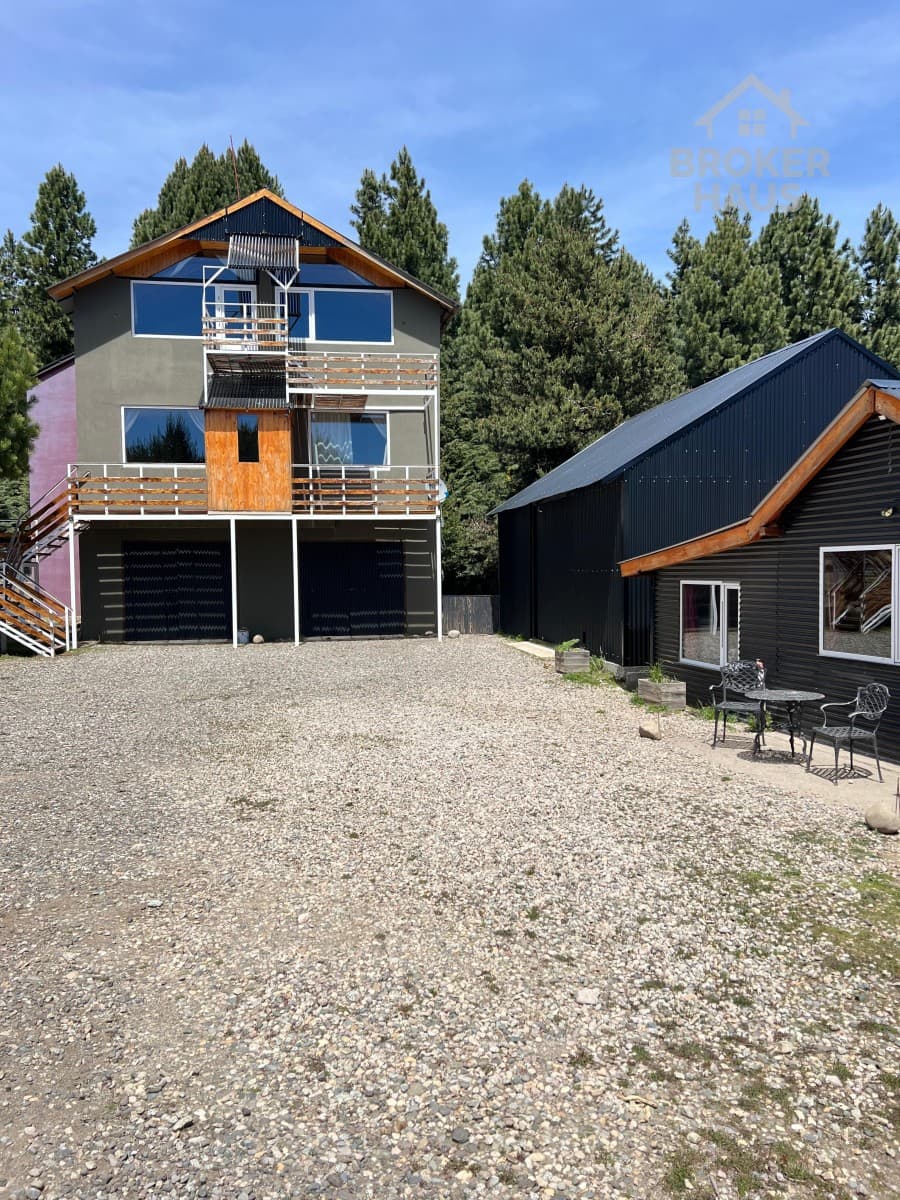 EN VENTA CASA, CABAÑA Y GALPON CERCA RIO MELIQUINA - 1