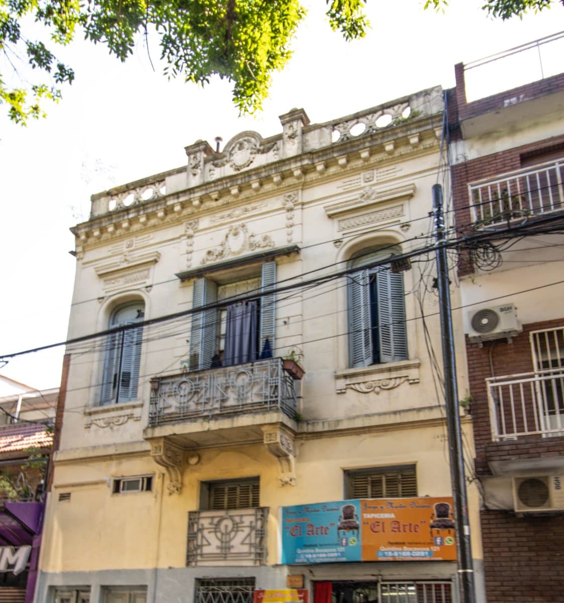 Casa con dos entradas - PB y 1er Piso- 472m² - Almagro- Hotel familiar/Pensión - Acepta propiedad en parte de pago - 1