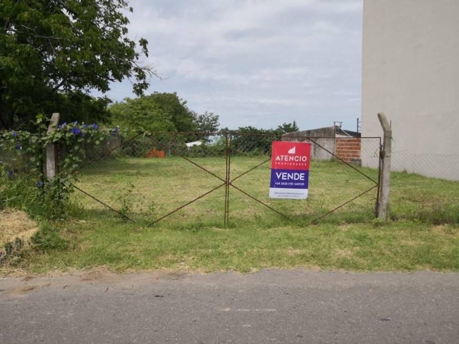 Terreno De 14x28 Con Todos Los Servicios, Excelente Ubicación - 1