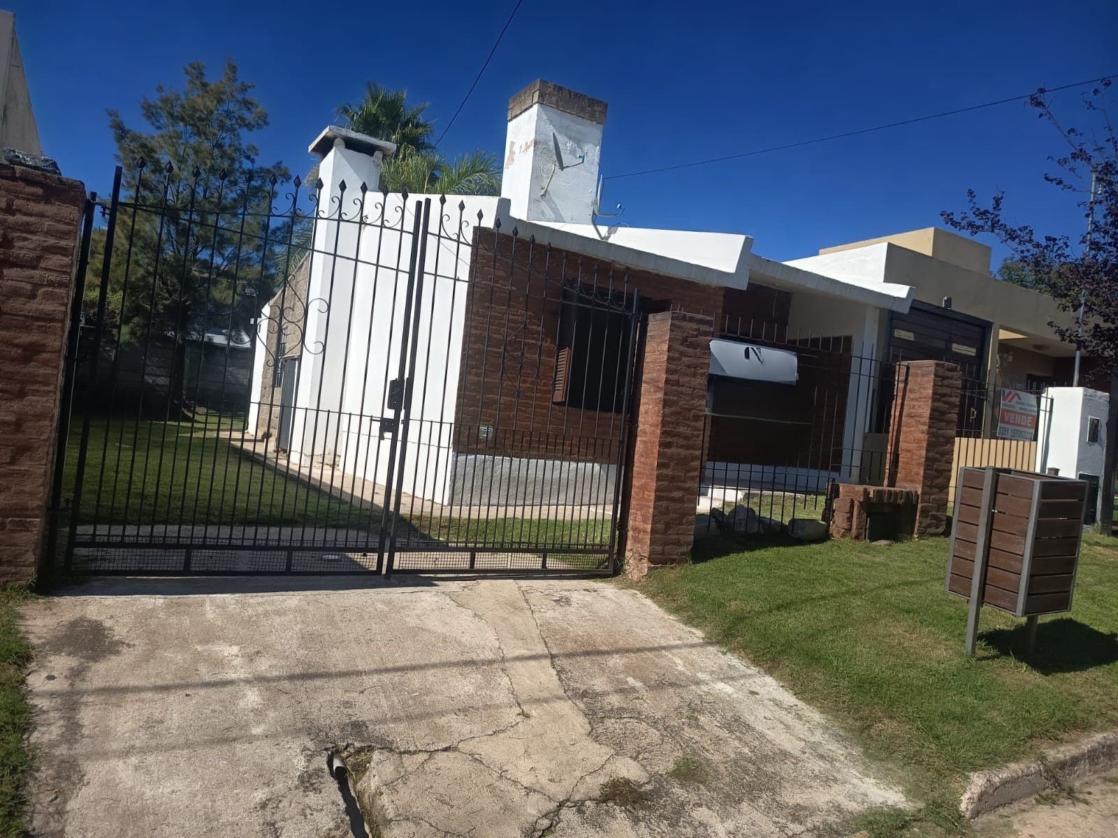 OPORTUNIDAD!!! VENDO CASA EN ALTOS DE LA CALERA - 1