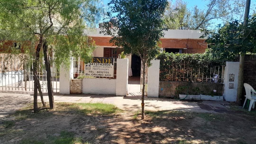 Funes. Casa Florencio Varela 1954, 3 Dormitorios - 1