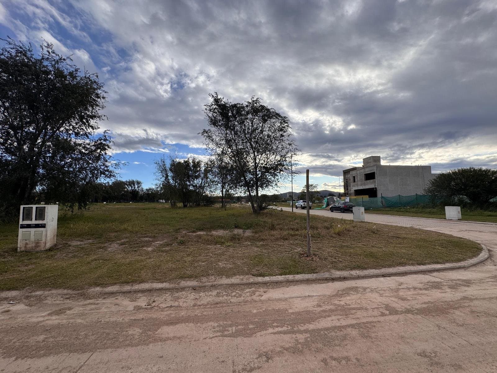 LOTE RESIDENCIAL EN NUEVO MALAGUEÑO - PERMUTA - 1
