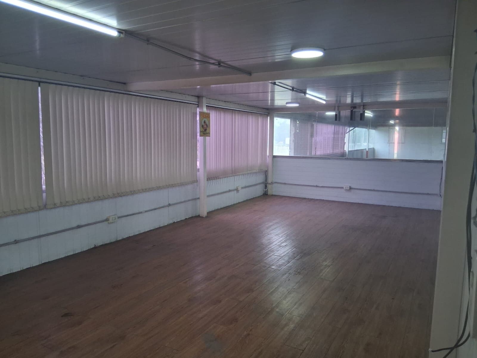 ALQUILER NAVE 1.800m2 MORENO Parque Industrial - 1