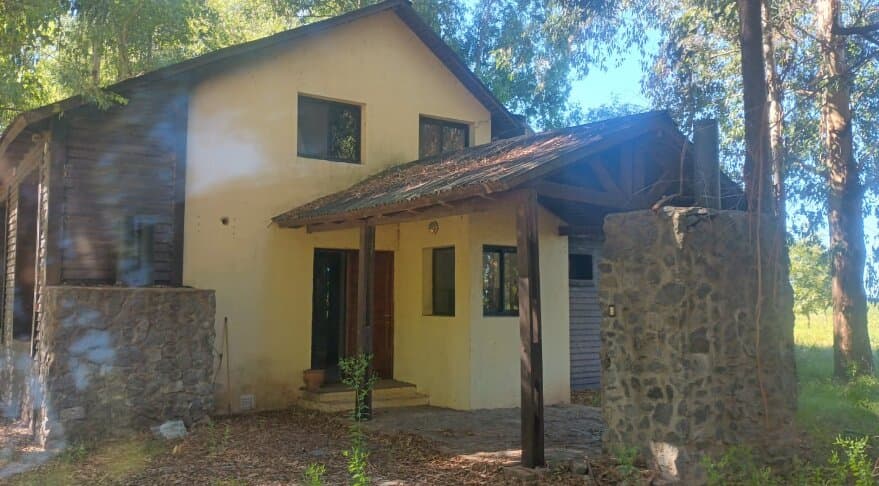 CASA DOS DORMITORIOS BARRIO PRIVADO CAMPO TIMBÓ OLIVEROS - 1