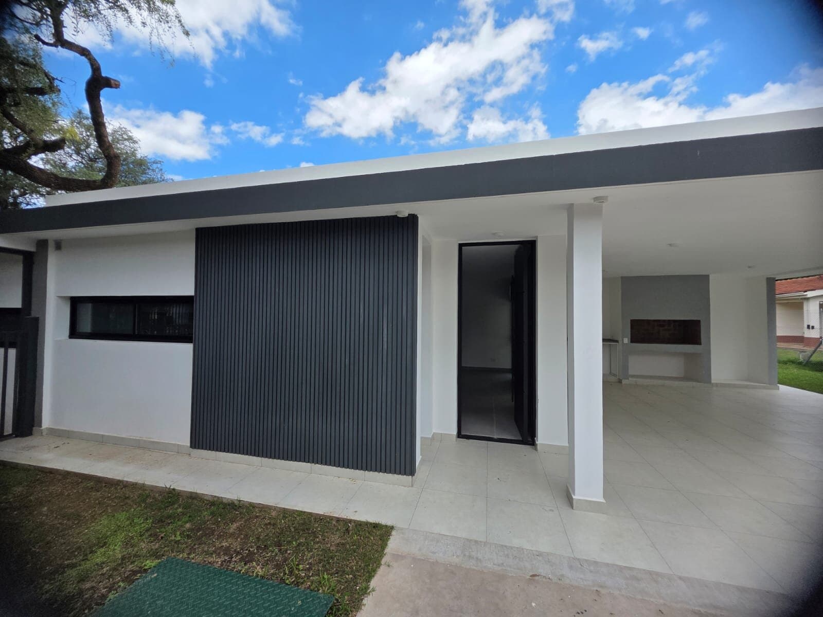 SE ALQUILA CASA A ESTRENAR en Barrio San Alfonso, VIlla Allende - 1