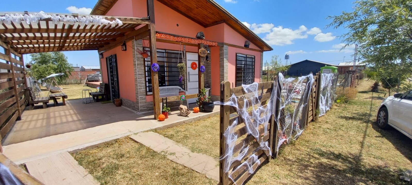 Venta Casa 2 ambientes con pileta en San Vicente - 1