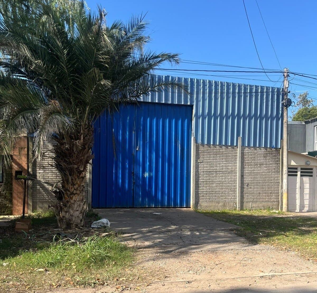 VENDE GALPON EN PÉREZ - 1