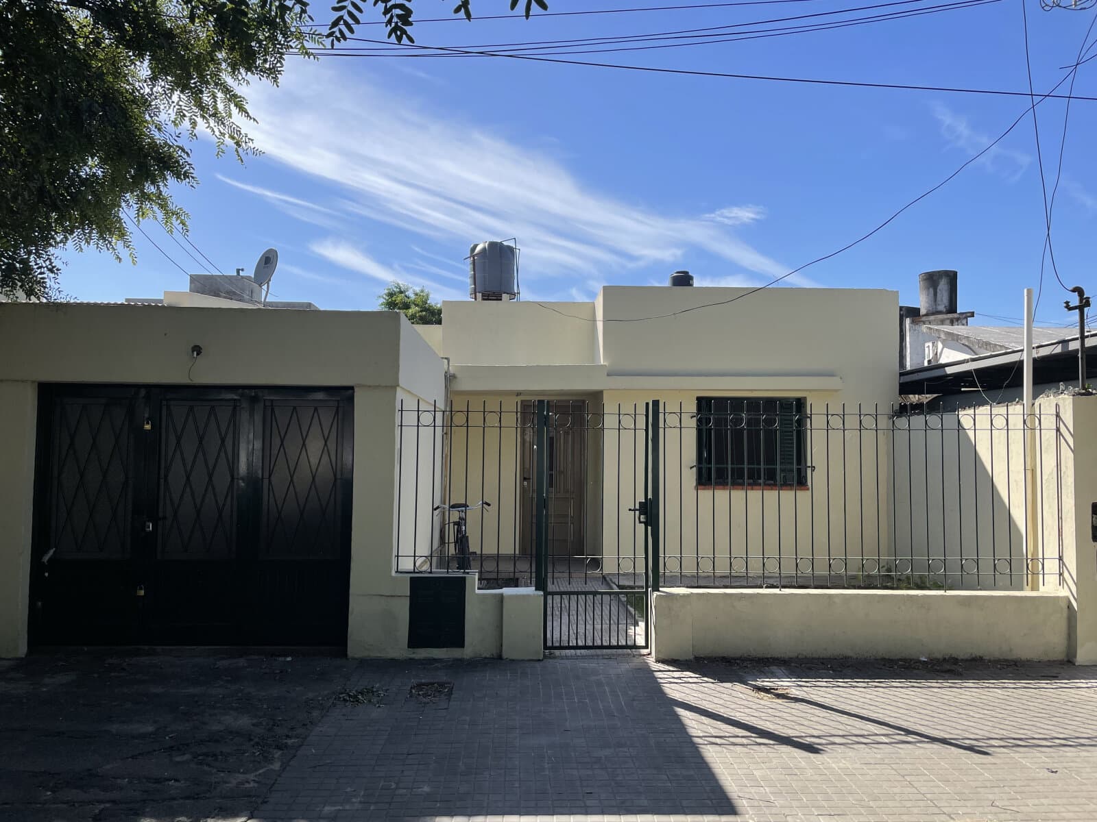 CASA EN ALQUILER - 1