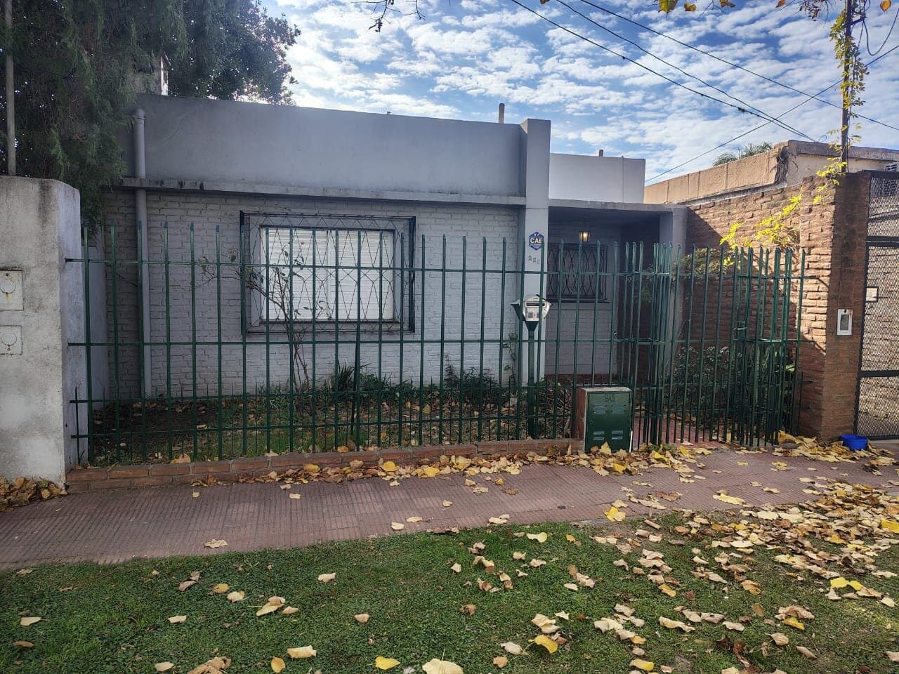Granadero Baigorria Los Platanos n° 228 - 1
