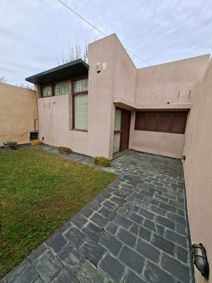 ALQUILA CASA EN CASILDA - 1