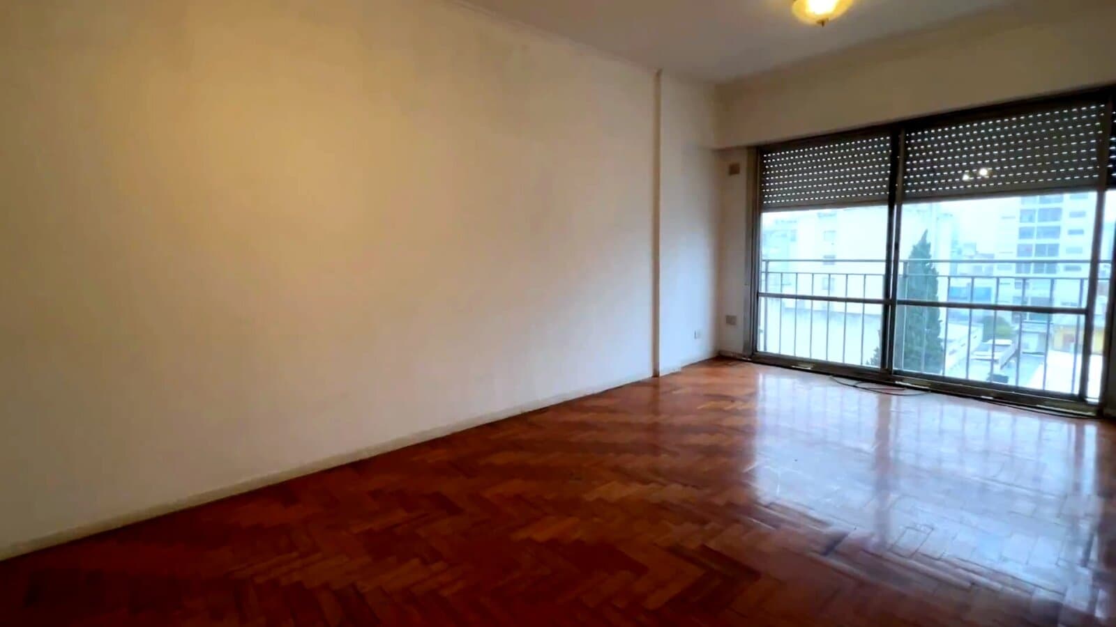 Departamento en Alquiler – 3 Ambientes en Quilmes Centro - 1