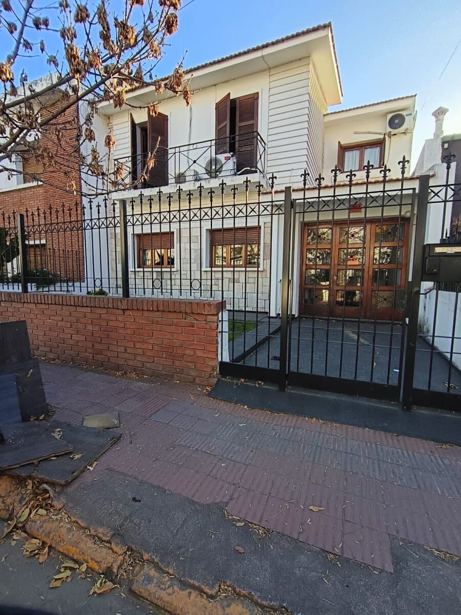 CASA EN VENTA QUINTAS DE SANTA ANA - 1