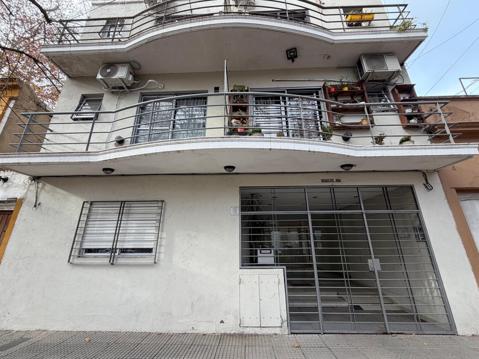Hermoso departamento de 2 ambientes en PB con Patio y Jardín - 1