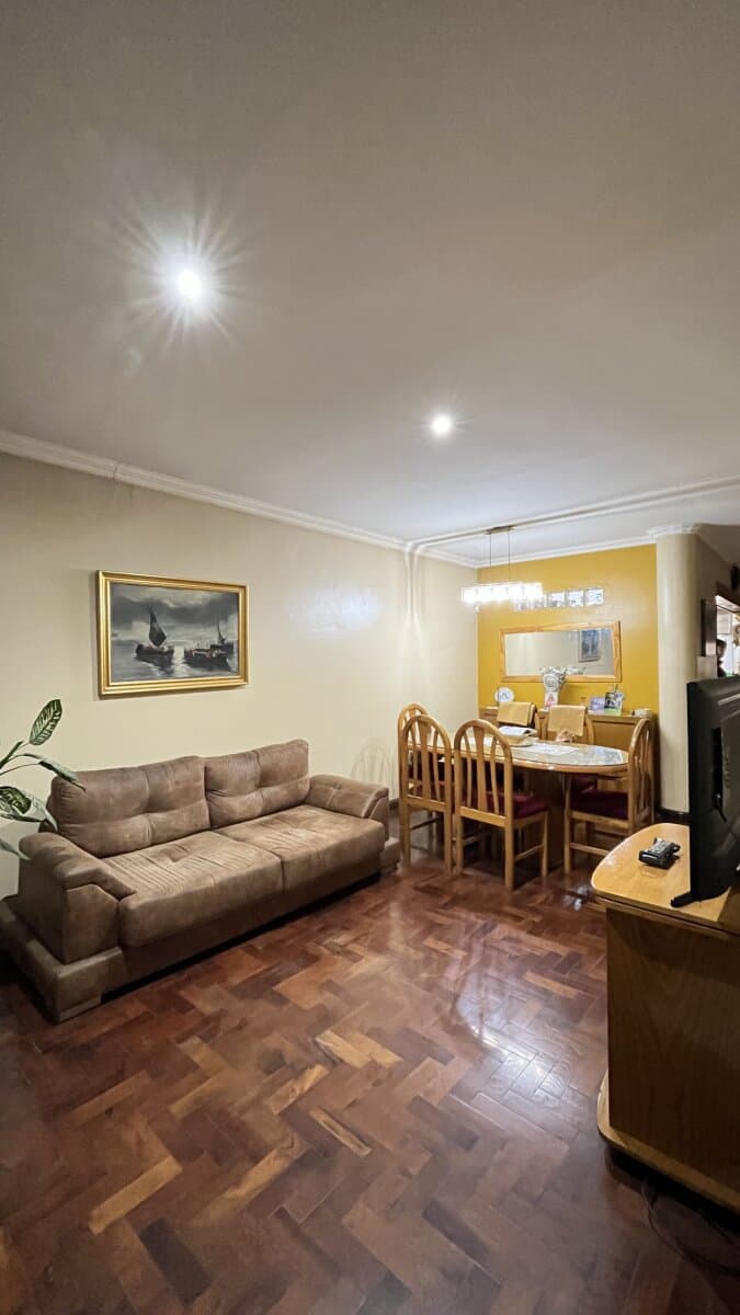 Venta Casa 3 ambientes en Barrio Naon, Capital - 1