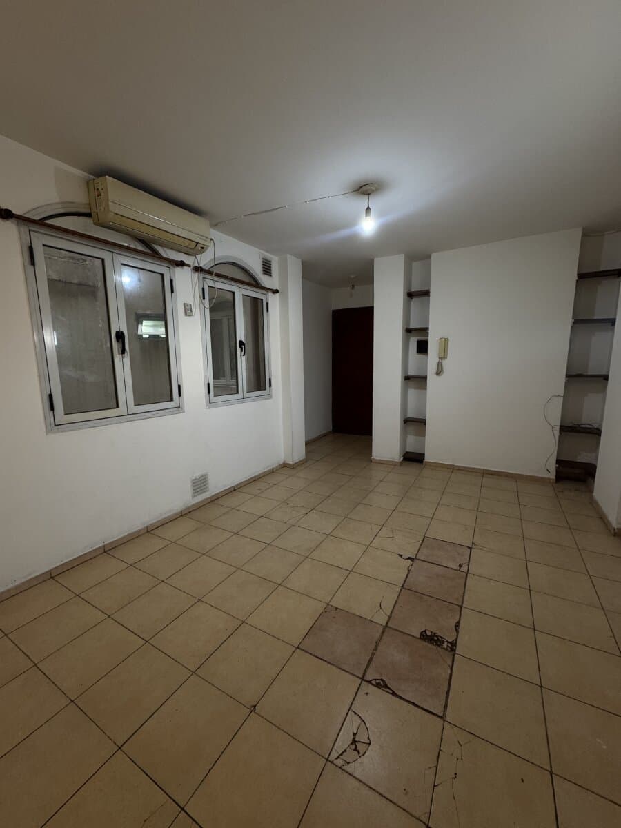 Departamento 2 Dormitorios con Balcón en Alquiler - Centro - 1