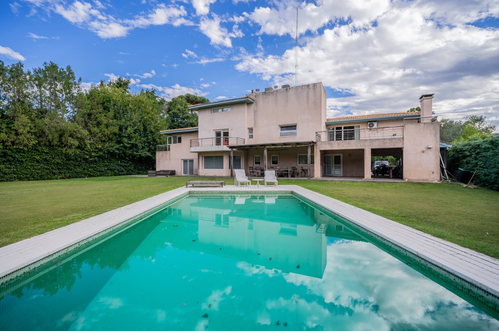 VENTA. CASA. 7 AMBIENTES. LUMINOSA. COUNTRY SAN DIEGO. MORENO - 1