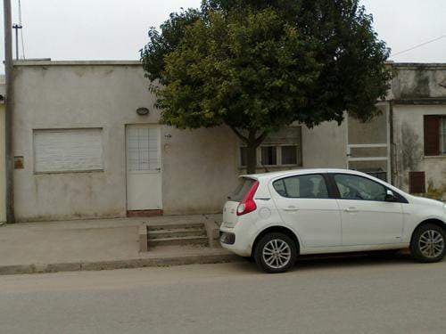 CASA EN VENTA - UBIC. CALLE SALTA 433, RIO CUARTO - 1