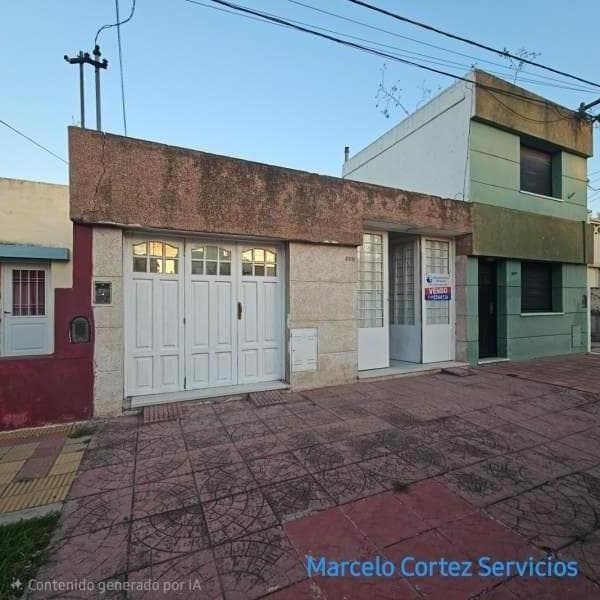 CASA EN VENTA - 3 DORMITORIOS - a 1 cuadra del Andino, Rio cuarto - 1
