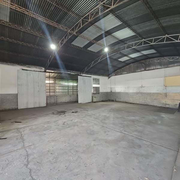 GALPON 360 METROS - CALLE PRESIDENTE PERON OESTE 870, RIO CUARTO. - 1